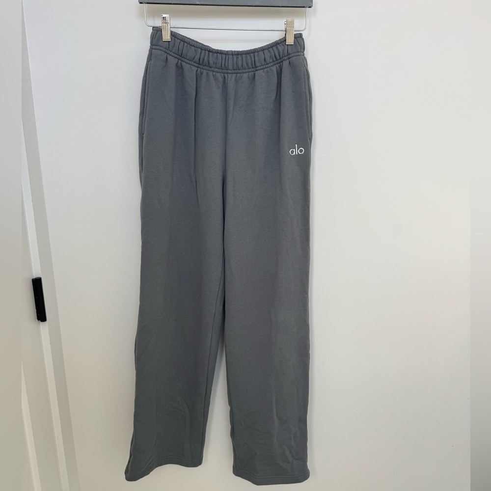 ALO Yoga Accolade Straight Leg Sweatpant